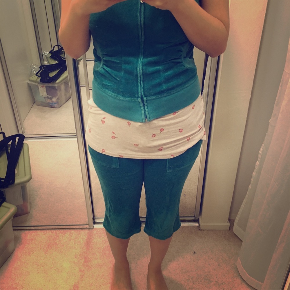Juicy terry cloth cropped pants